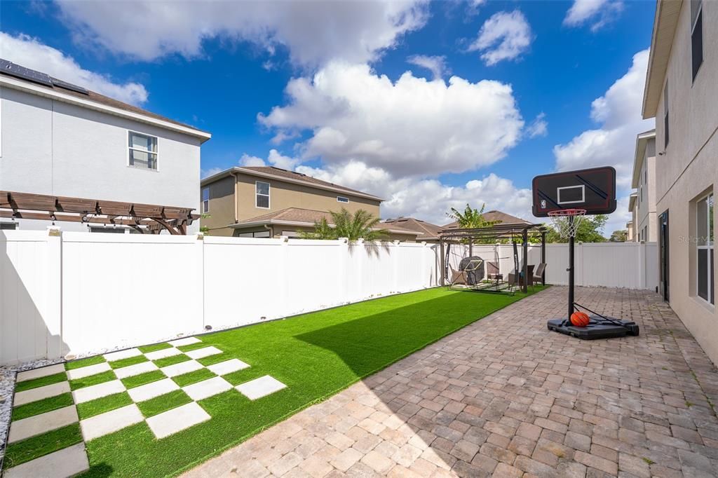 В аренду: $2,500 (5 спален, 2 ванн, 2808 Квадратных фут)