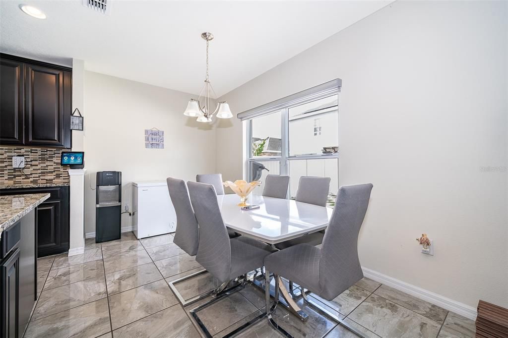 В аренду: $2,500 (5 спален, 2 ванн, 2808 Квадратных фут)