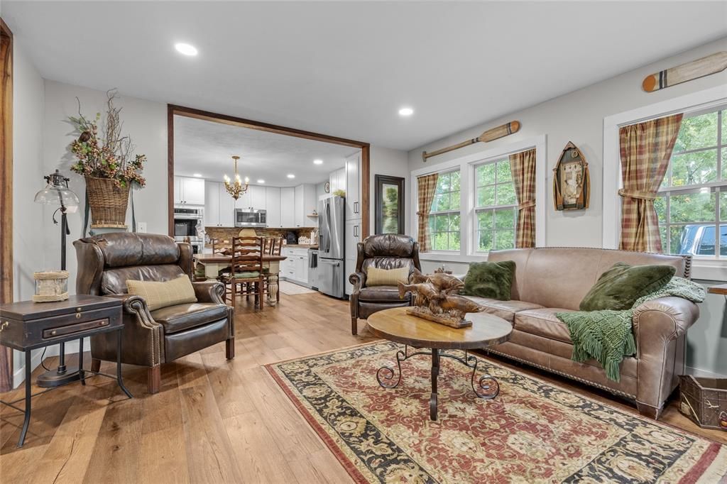 На продажу: $1,800,000 (5 спален, 4 ванн, 6223 Квадратных фут)