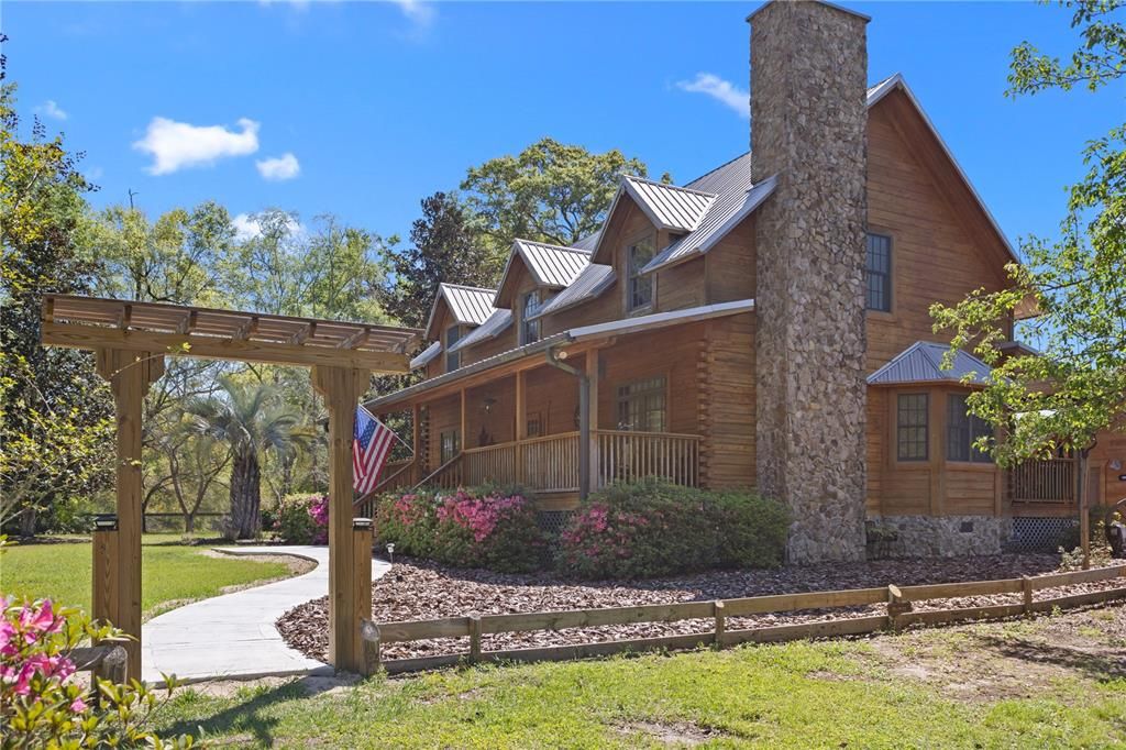 На продажу: $1,800,000 (5 спален, 4 ванн, 6223 Квадратных фут)