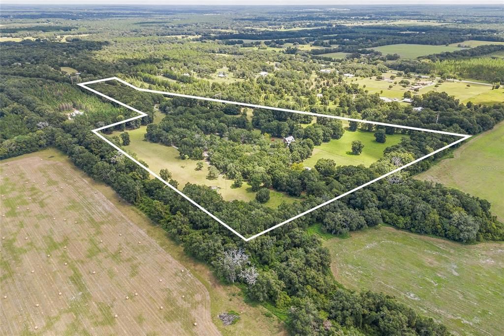 На продажу: $1,800,000 (5 спален, 4 ванн, 6223 Квадратных фут)