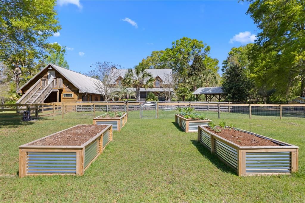 На продажу: $1,800,000 (5 спален, 4 ванн, 6223 Квадратных фут)