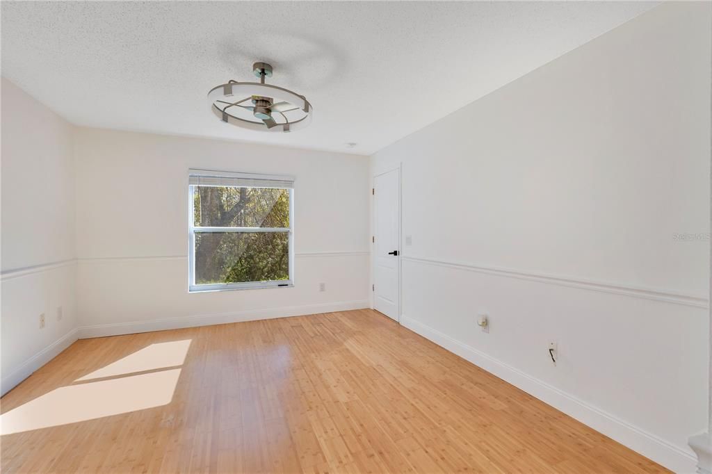 На продажу: $445,000 (3 спален, 2 ванн, 1250 Квадратных фут)