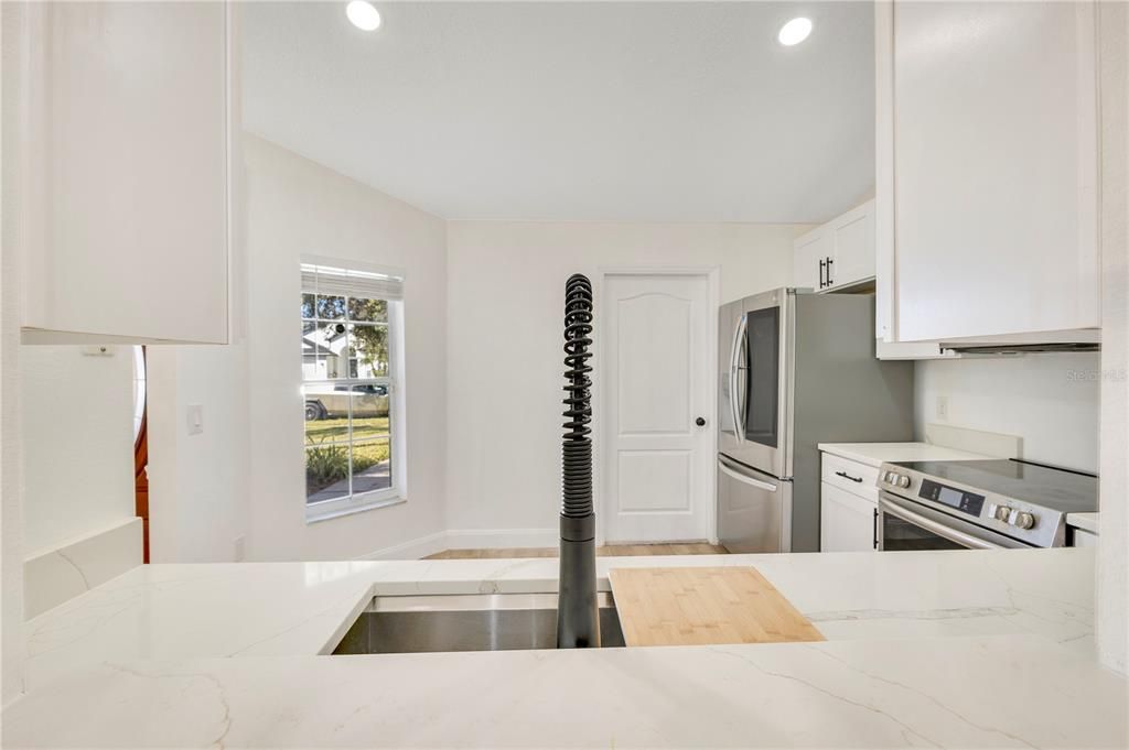 На продажу: $445,000 (3 спален, 2 ванн, 1250 Квадратных фут)