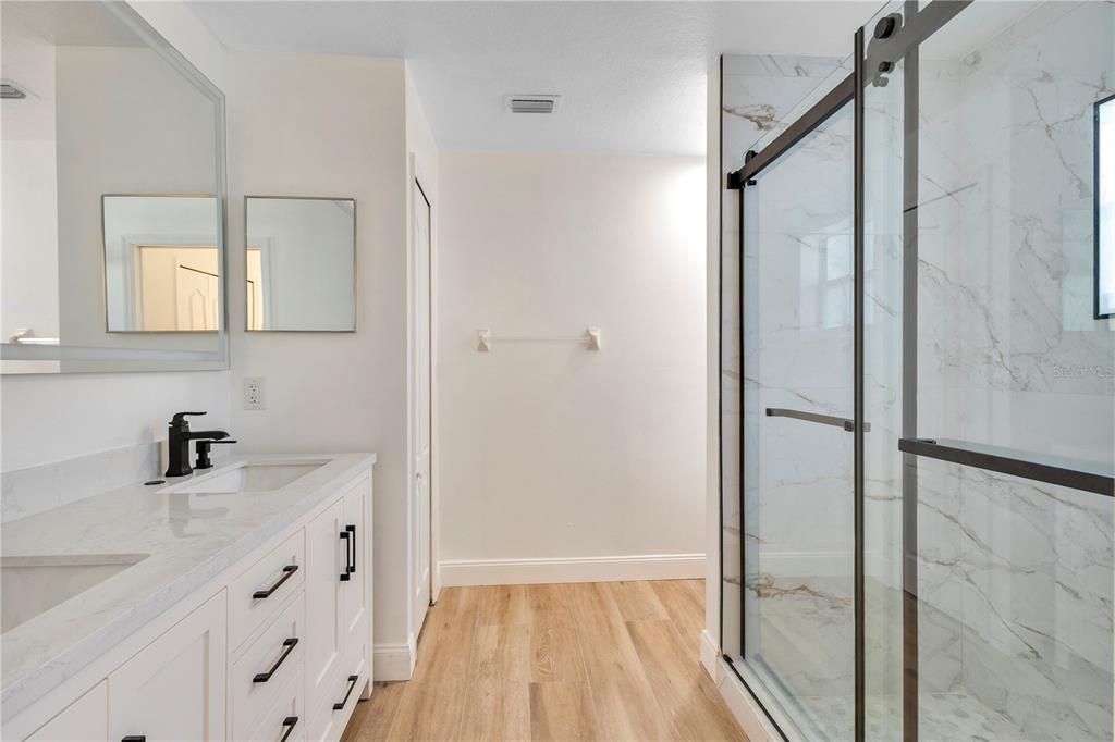 На продажу: $445,000 (3 спален, 2 ванн, 1250 Квадратных фут)