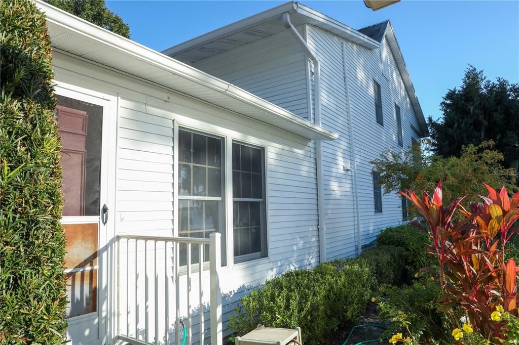 En Venta: $750,000 (4 camas, 2 baños, 2405 Pies cuadrados)