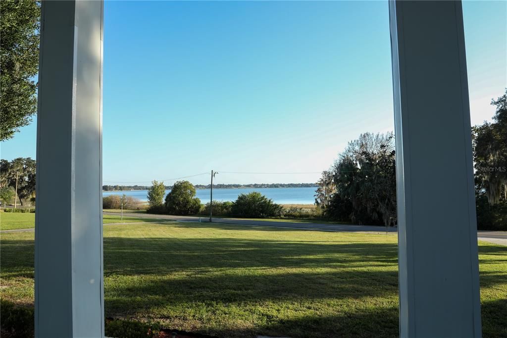 En Venta: $750,000 (4 camas, 2 baños, 2405 Pies cuadrados)