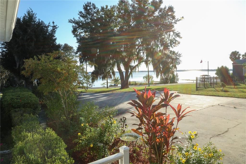 En Venta: $750,000 (4 camas, 2 baños, 2405 Pies cuadrados)