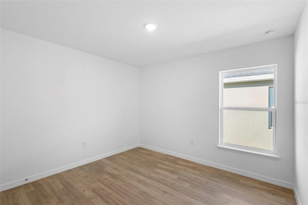 For Sale: $269,000 (3 beds, 2 baths, 1277 Square Feet)