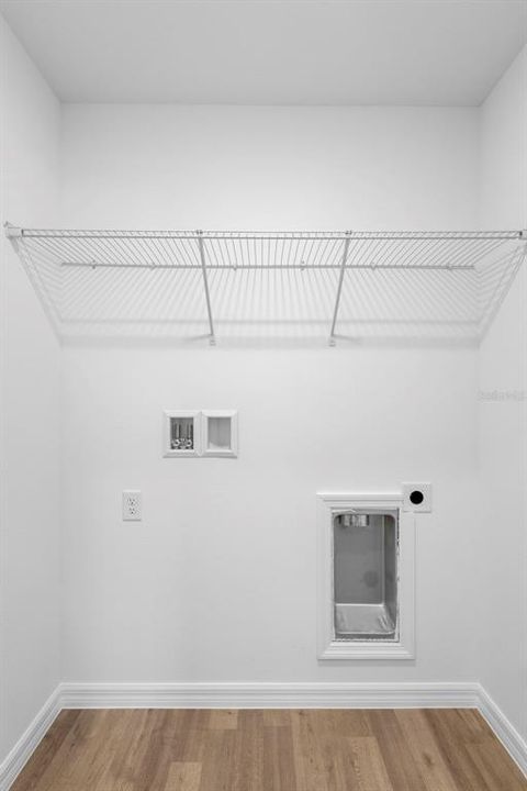 For Sale: $269,000 (3 beds, 2 baths, 1277 Square Feet)