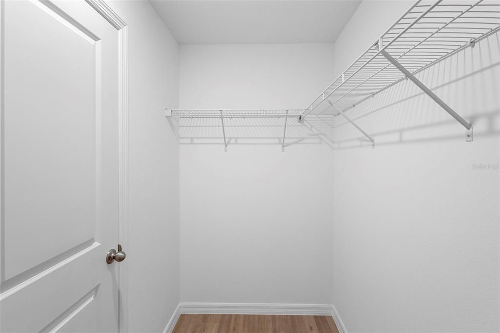 For Sale: $269,000 (3 beds, 2 baths, 1277 Square Feet)