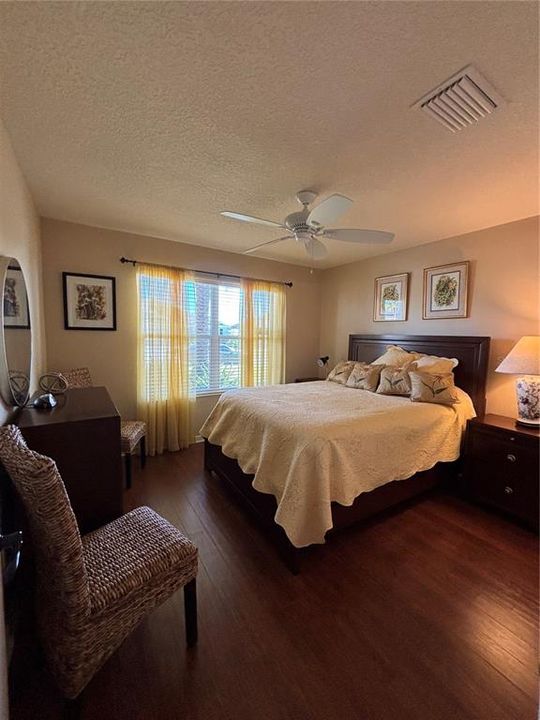 En Venta: $414,900 (3 camas, 2 baños, 1723 Pies cuadrados)