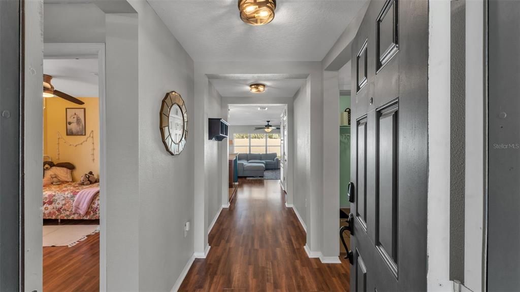 En Venta: $339,900 (3 camas, 2 baños, 1707 Pies cuadrados)