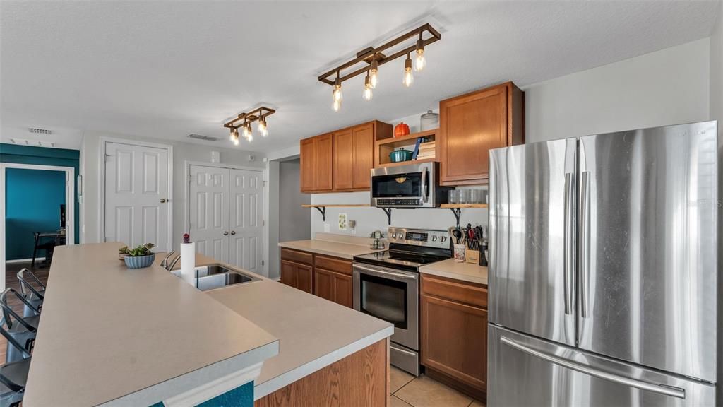 En Venta: $339,900 (3 camas, 2 baños, 1707 Pies cuadrados)