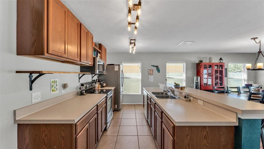 En Venta: $339,900 (3 camas, 2 baños, 1707 Pies cuadrados)