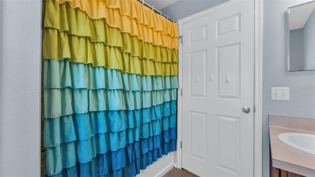 En Venta: $339,900 (3 camas, 2 baños, 1707 Pies cuadrados)