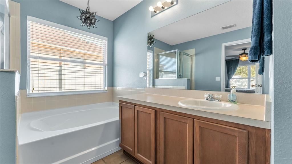 En Venta: $339,900 (3 camas, 2 baños, 1707 Pies cuadrados)