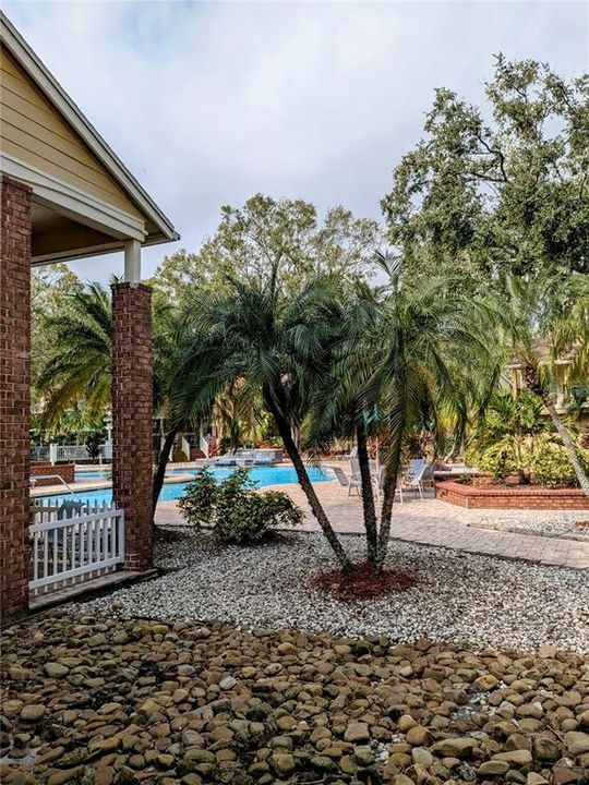 For Sale: $143,000 (1 beds, 1 baths, 684 Square Feet)