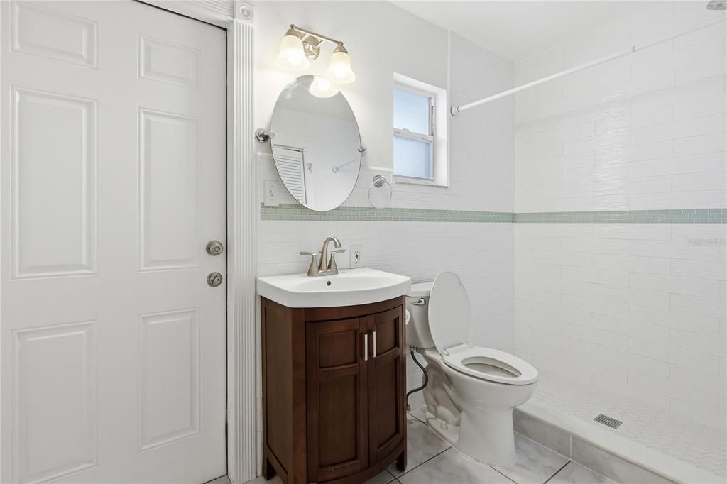 В аренду: $2,300 (3 спален, 2 ванн, 1595 Квадратных фут)