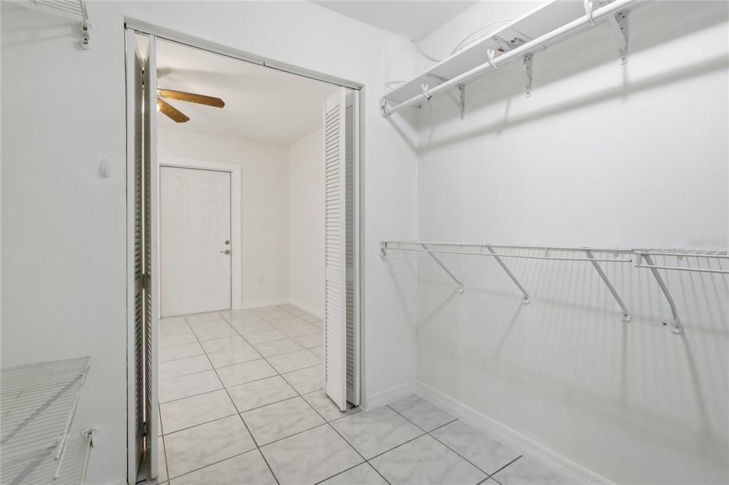 В аренду: $2,300 (3 спален, 2 ванн, 1595 Квадратных фут)