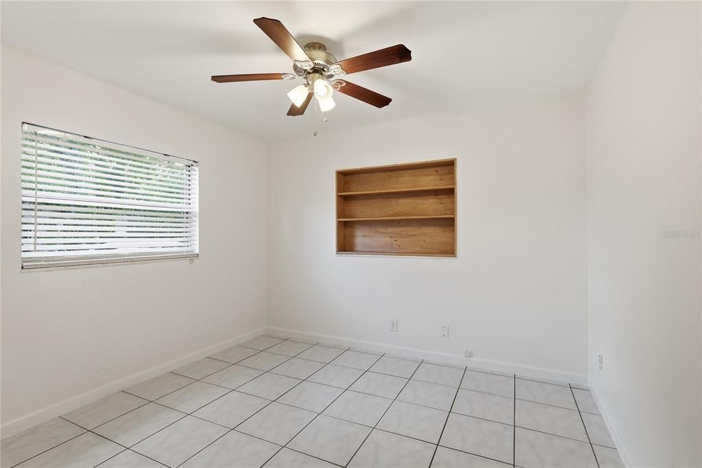 В аренду: $2,300 (3 спален, 2 ванн, 1595 Квадратных фут)