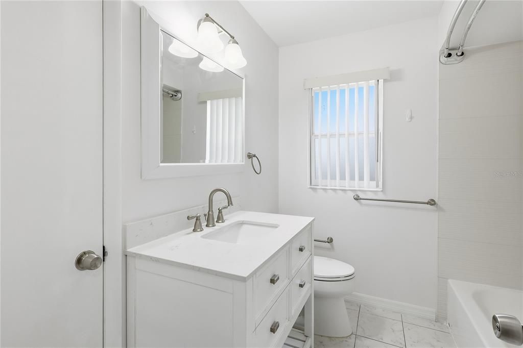 В аренду: $2,300 (3 спален, 2 ванн, 1595 Квадратных фут)