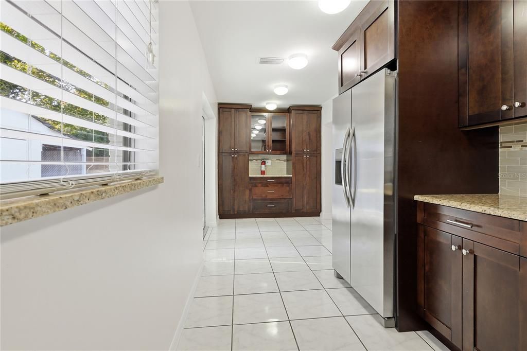 В аренду: $2,300 (3 спален, 2 ванн, 1595 Квадратных фут)