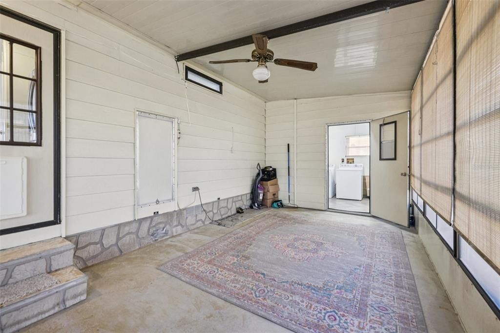 For Sale: $121,000 (2 beds, 2 baths, 1243 Square Feet)