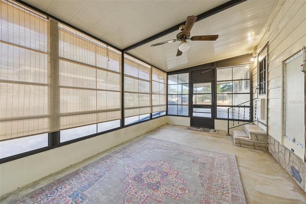 For Sale: $121,000 (2 beds, 2 baths, 1243 Square Feet)