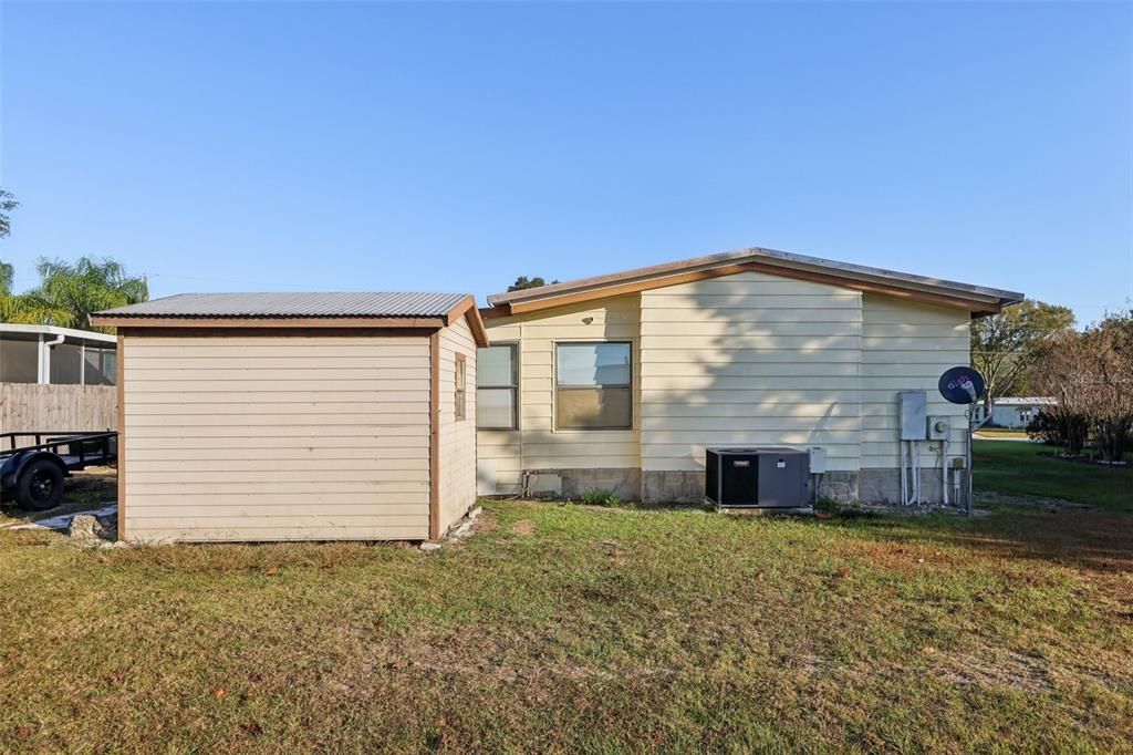 For Sale: $121,000 (2 beds, 2 baths, 1243 Square Feet)