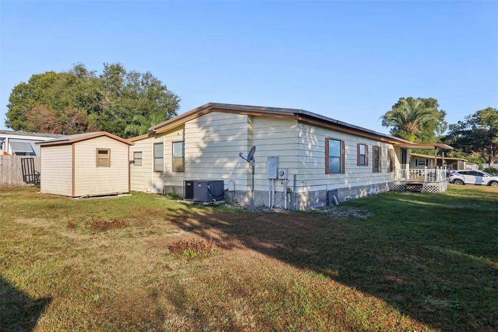 For Sale: $121,000 (2 beds, 2 baths, 1243 Square Feet)