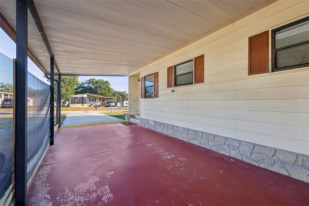 For Sale: $121,000 (2 beds, 2 baths, 1243 Square Feet)