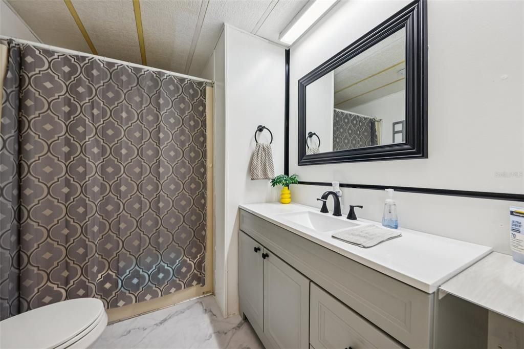 For Sale: $121,000 (2 beds, 2 baths, 1243 Square Feet)