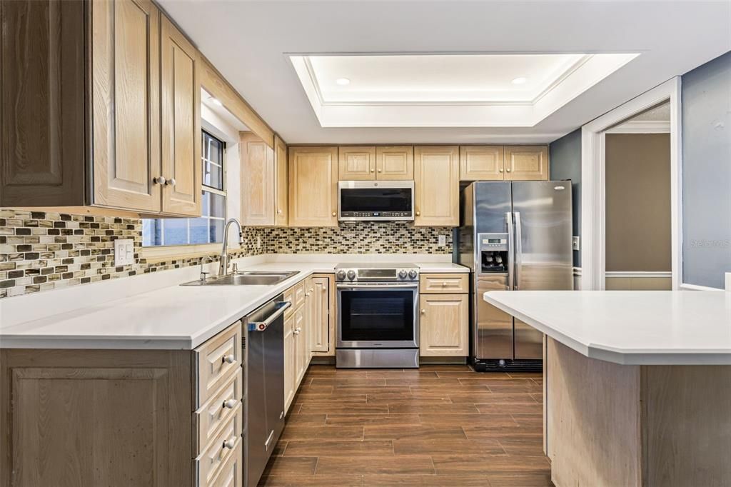 For Sale: $325,000 (3 beds, 2 baths, 1557 Square Feet)