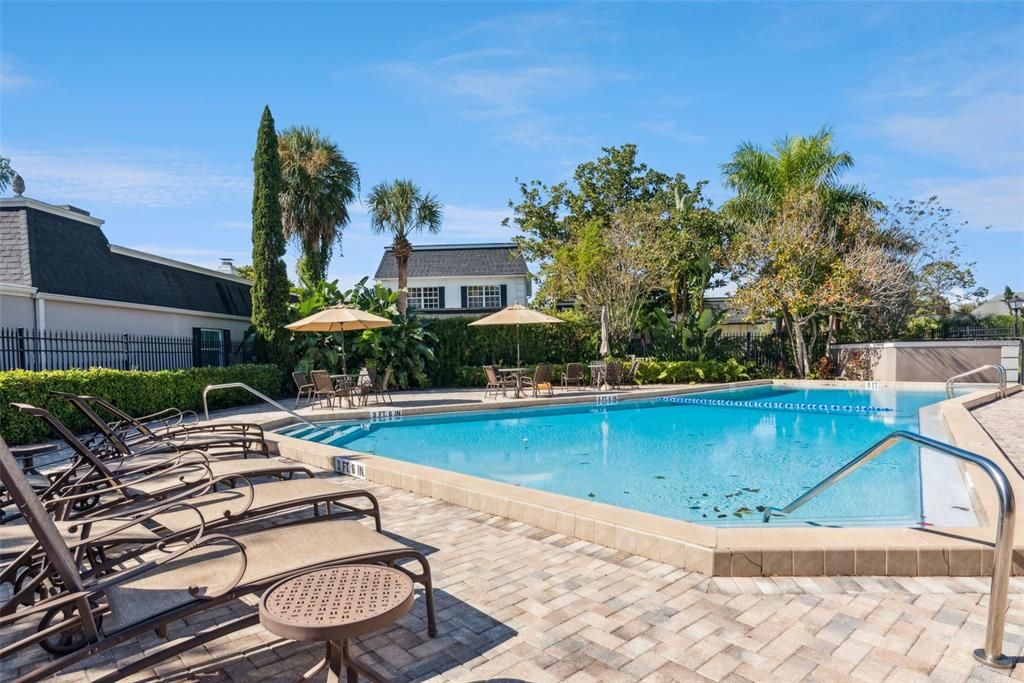 For Sale: $325,000 (3 beds, 2 baths, 1557 Square Feet)