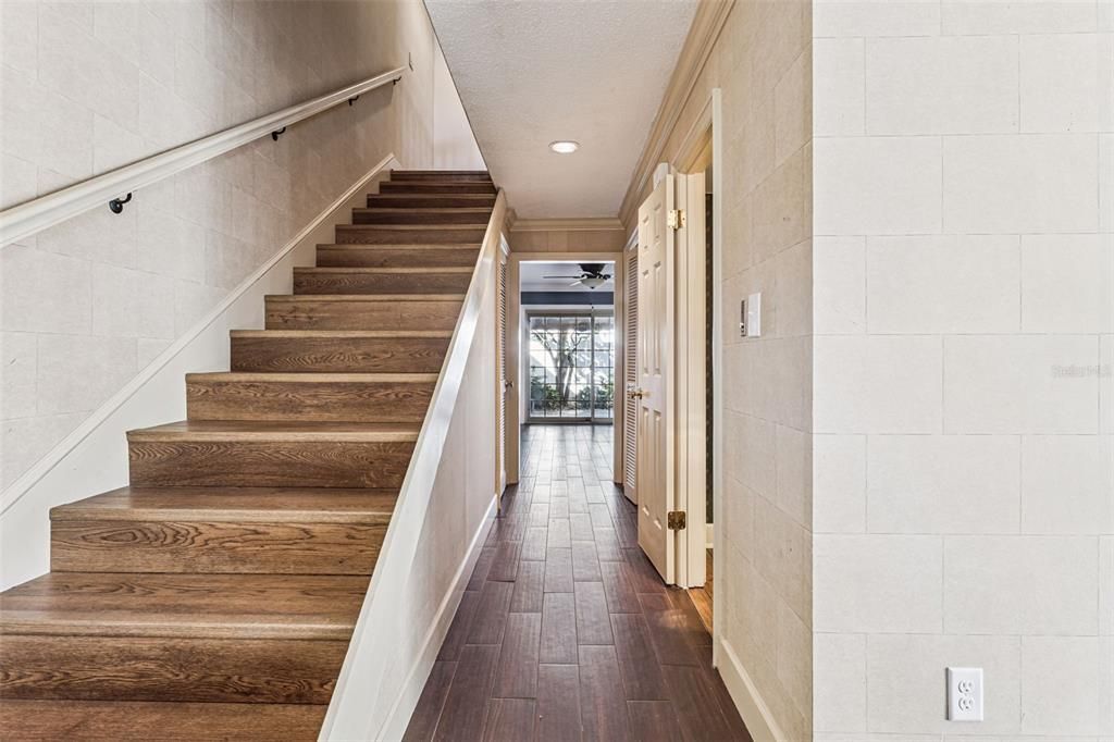 For Sale: $325,000 (3 beds, 2 baths, 1557 Square Feet)