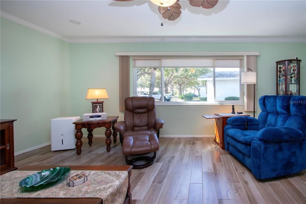 En Venta: $219,000 (2 camas, 2 baños, 1055 Pies cuadrados)