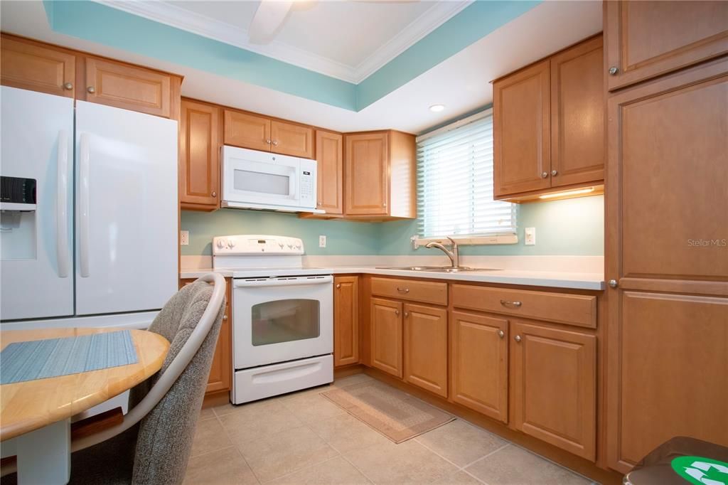 En Venta: $219,000 (2 camas, 2 baños, 1055 Pies cuadrados)