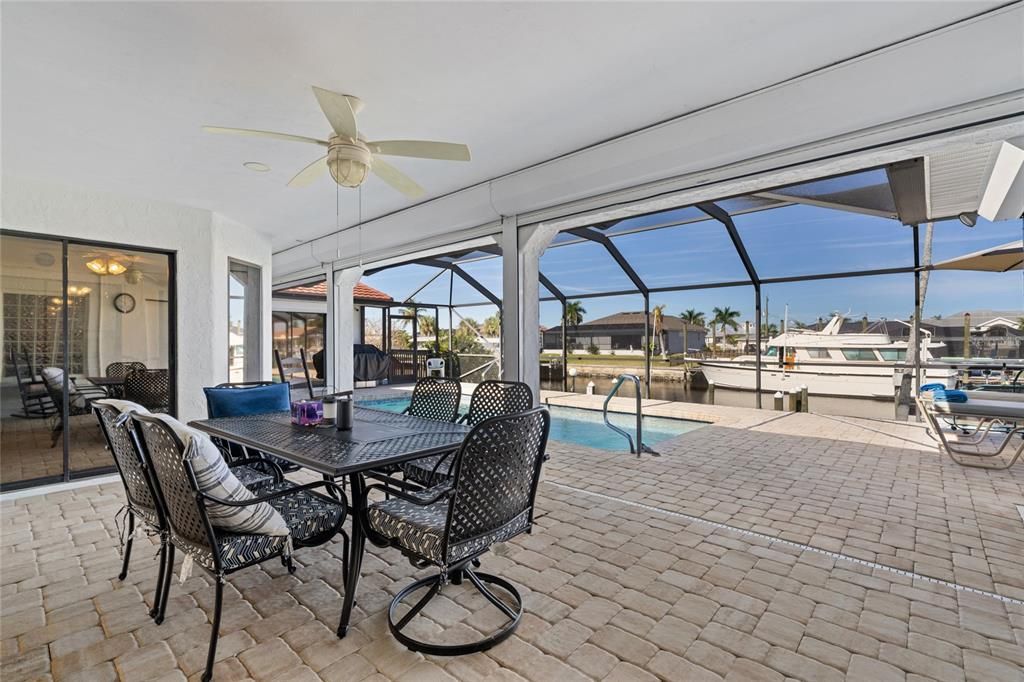 待售: $829,000 (4 贝兹, 3 浴室, 2857 平方英尺)