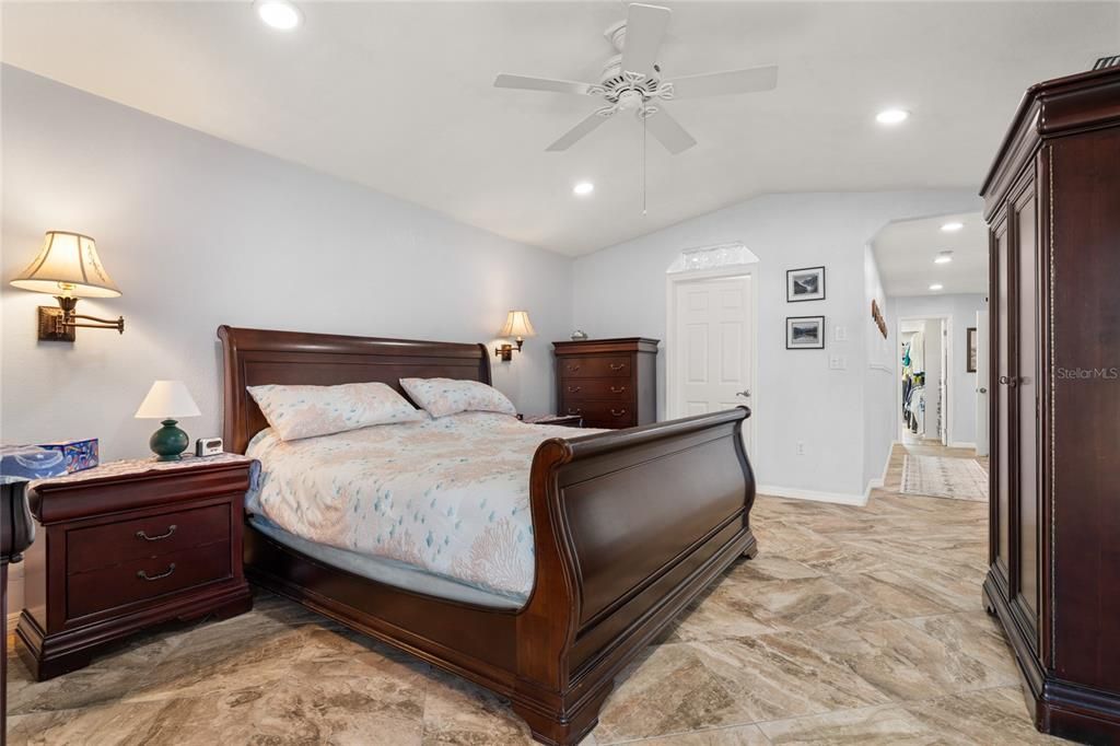 待售: $829,000 (4 贝兹, 3 浴室, 2857 平方英尺)