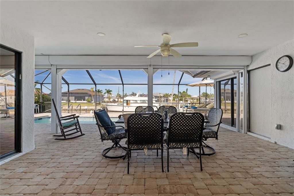 待售: $829,000 (4 贝兹, 3 浴室, 2857 平方英尺)