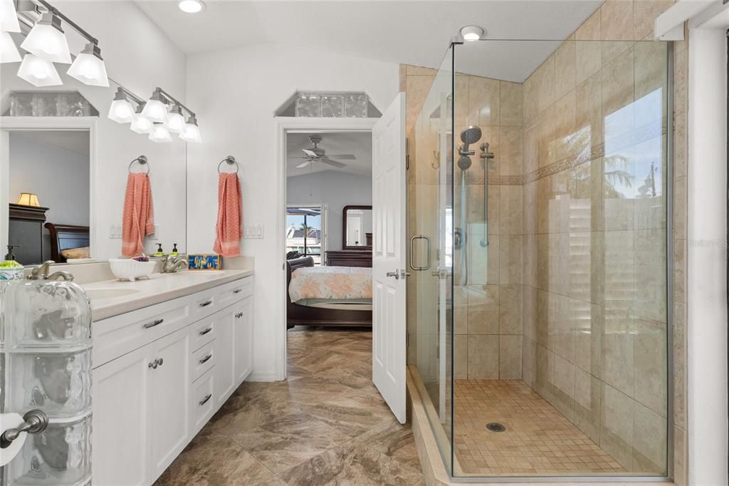 待售: $829,000 (4 贝兹, 3 浴室, 2857 平方英尺)