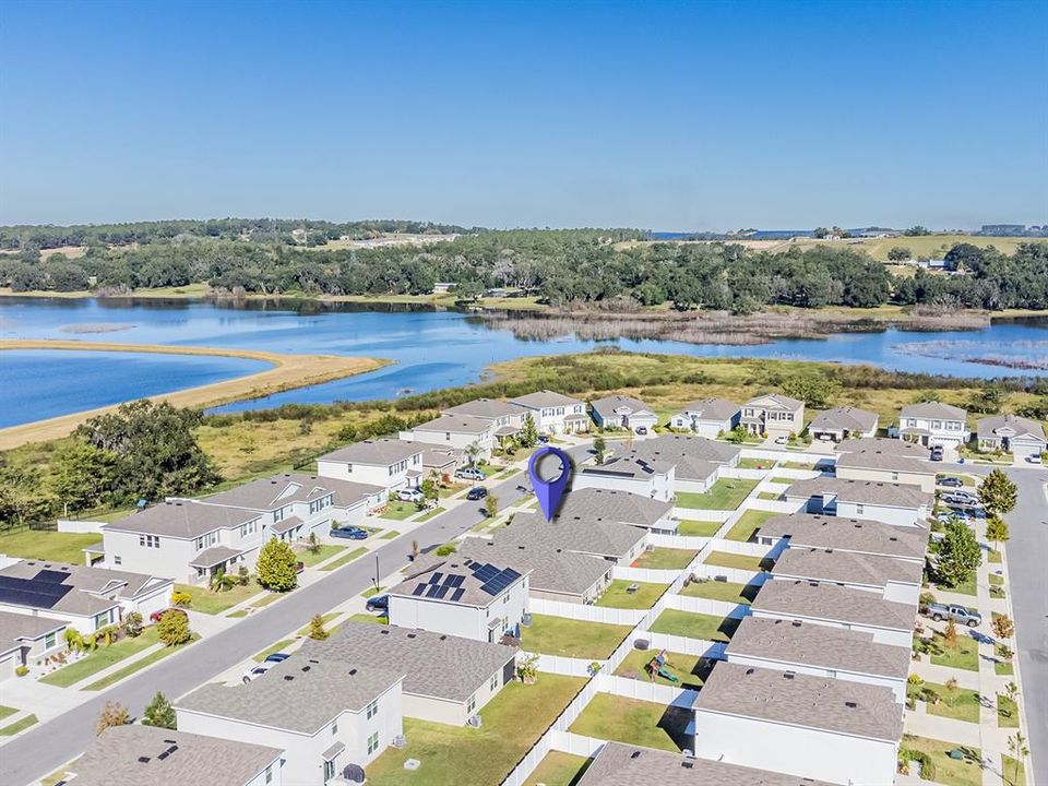 For Sale: $349,000 (4 beds, 2 baths, 1827 Square Feet)