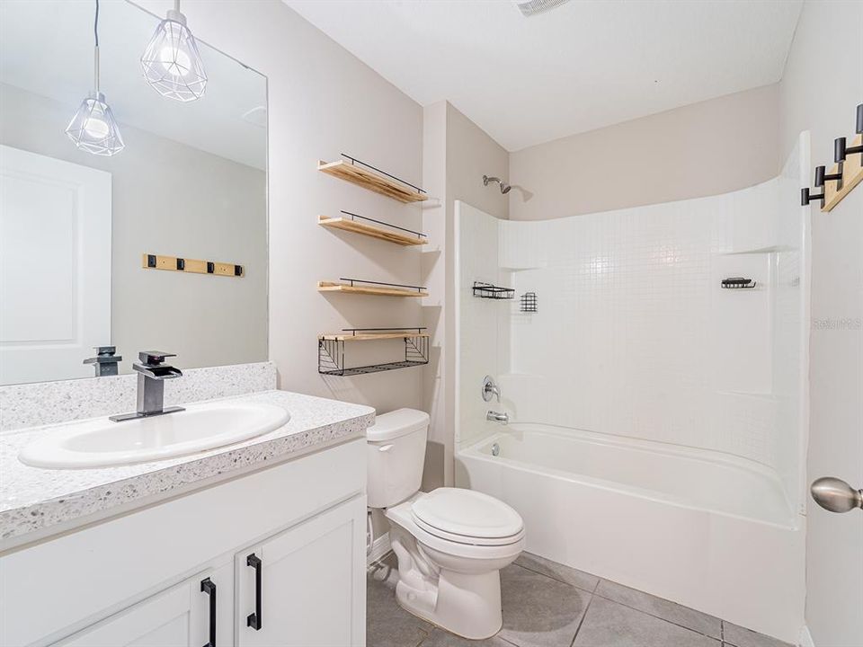 For Sale: $349,000 (4 beds, 2 baths, 1827 Square Feet)