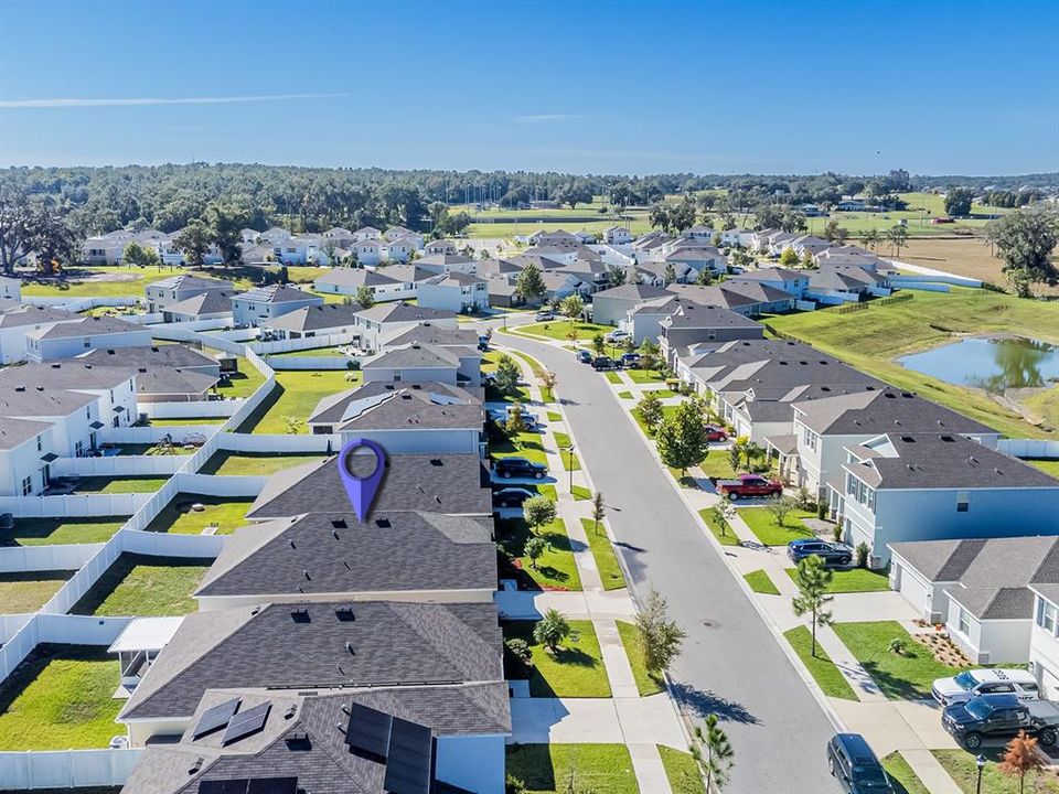 For Sale: $349,000 (4 beds, 2 baths, 1827 Square Feet)