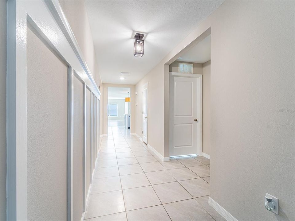 For Sale: $349,000 (4 beds, 2 baths, 1827 Square Feet)