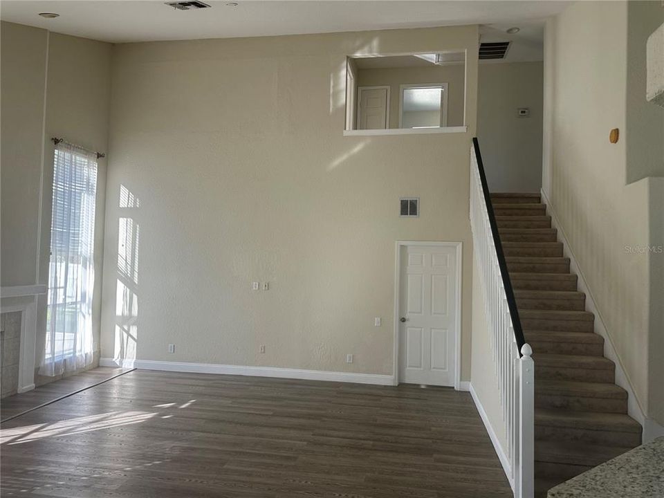 出租: $2,800 (4 贝兹, 2 浴室, 1880 平方英尺)