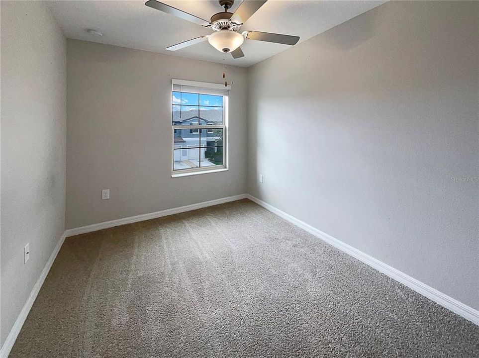 For Sale: $274,000 (3 beds, 2 baths, 1634 Square Feet)