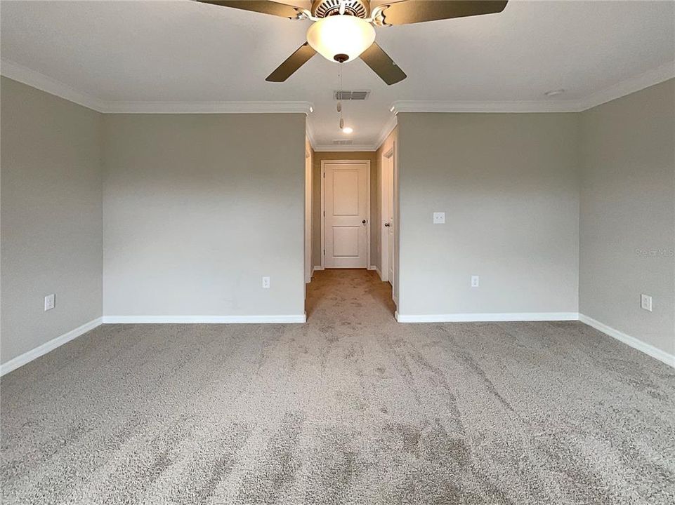 For Sale: $274,000 (3 beds, 2 baths, 1634 Square Feet)