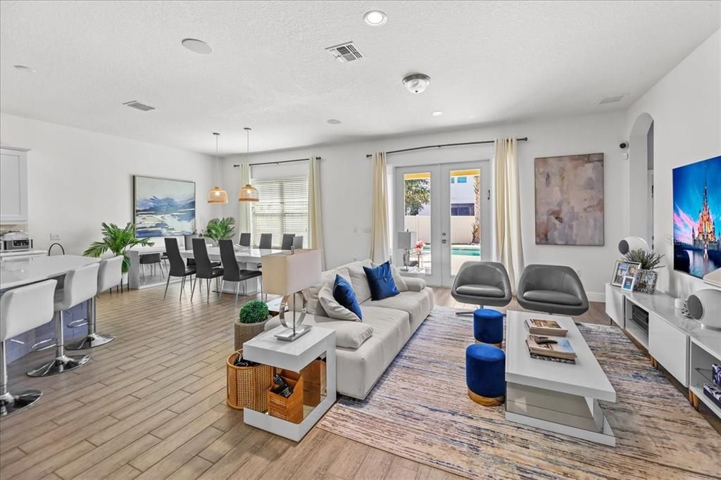 На продажу: $1,390,000 (4 спален, 3 ванн, 3050 Квадратных фут)